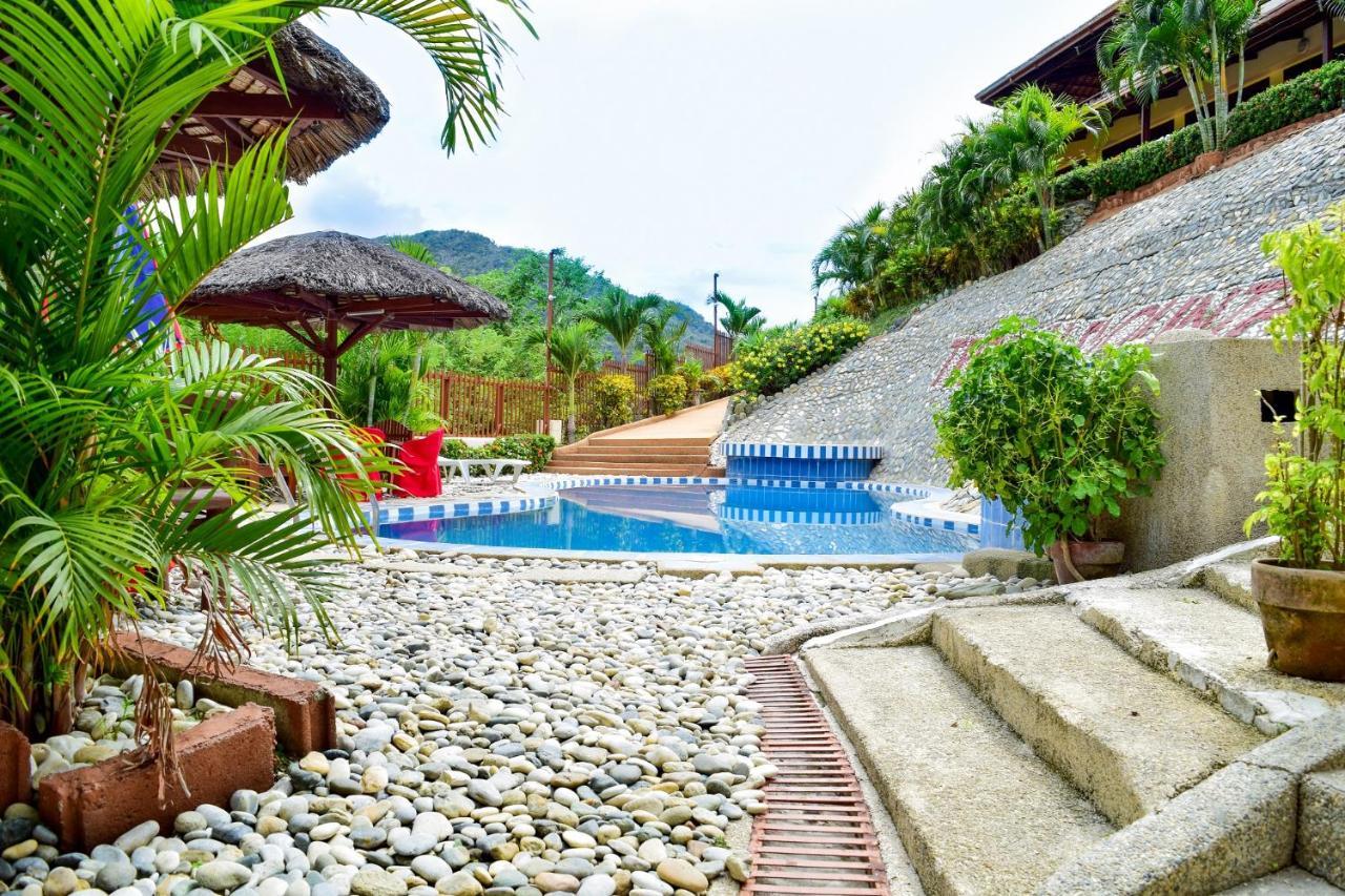 Tribal Hills Mountain Resort Puerto Galera Esterno foto