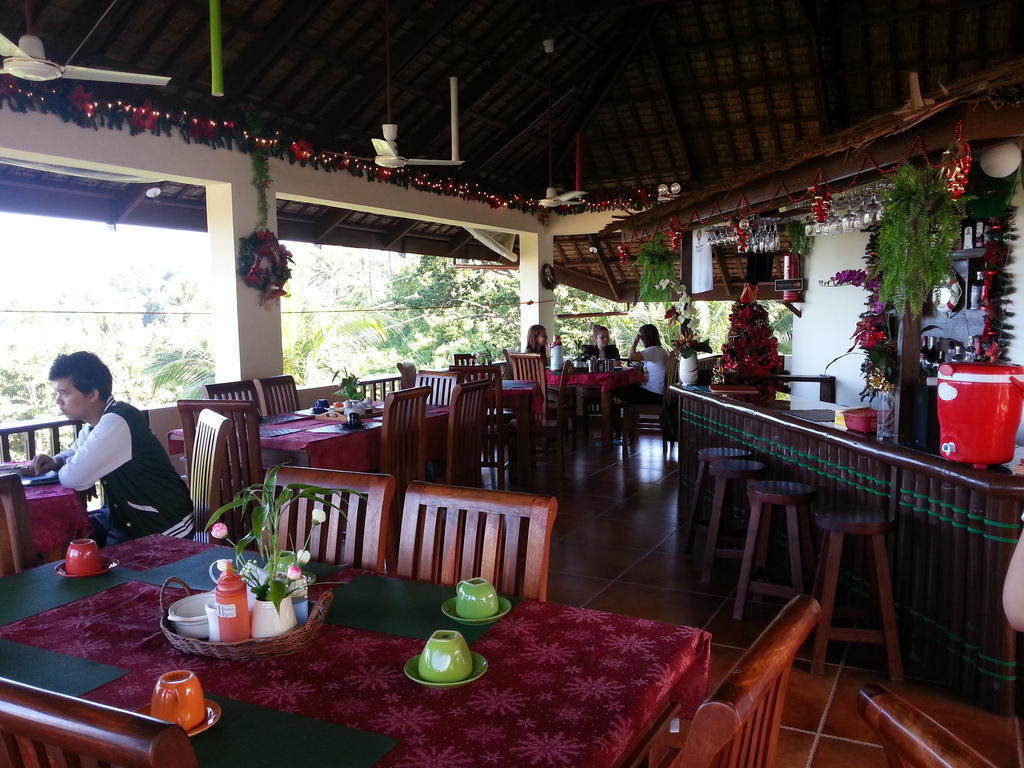Tribal Hills Mountain Resort Puerto Galera Esterno foto