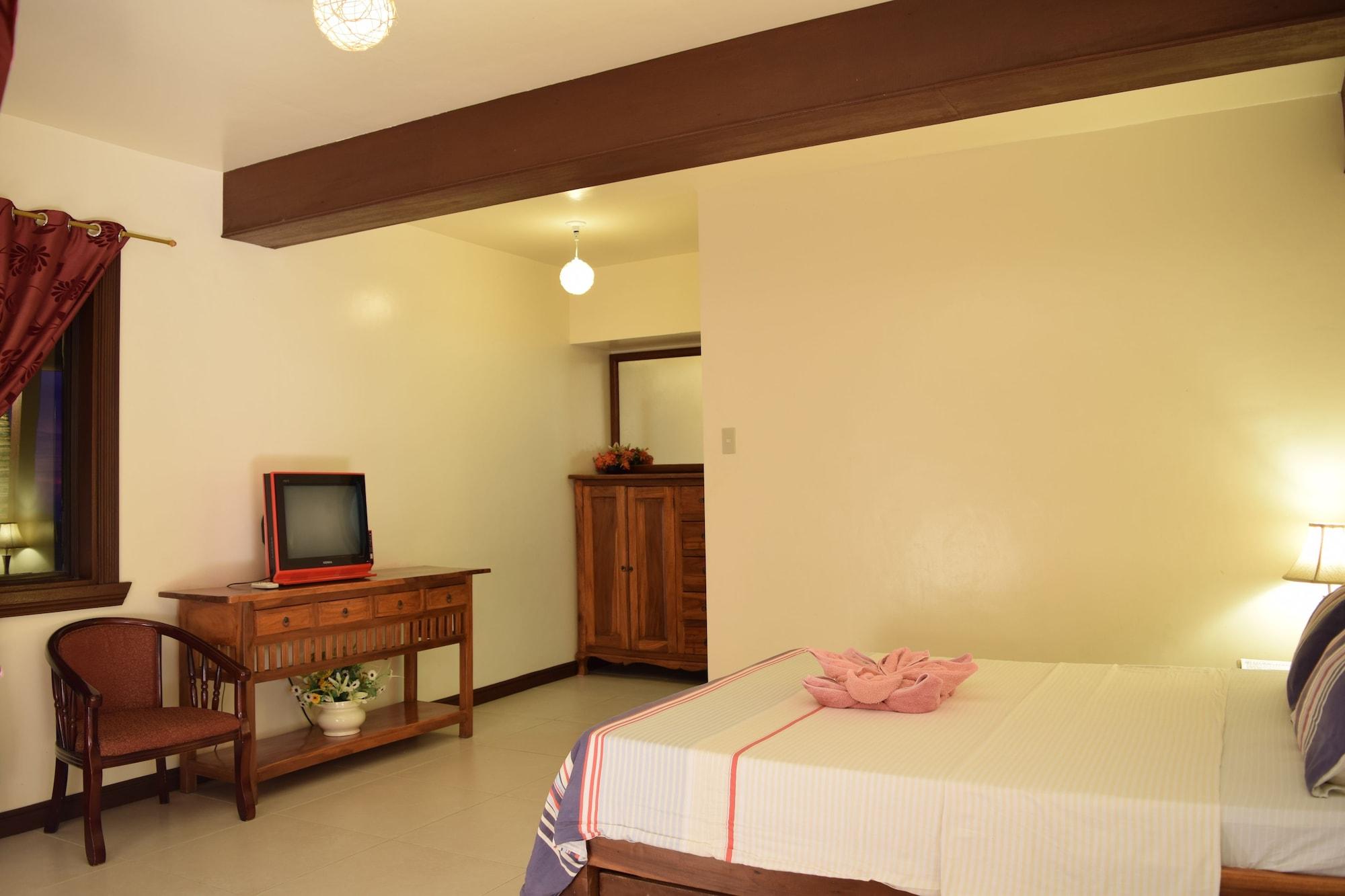 Tribal Hills Mountain Resort Puerto Galera Esterno foto