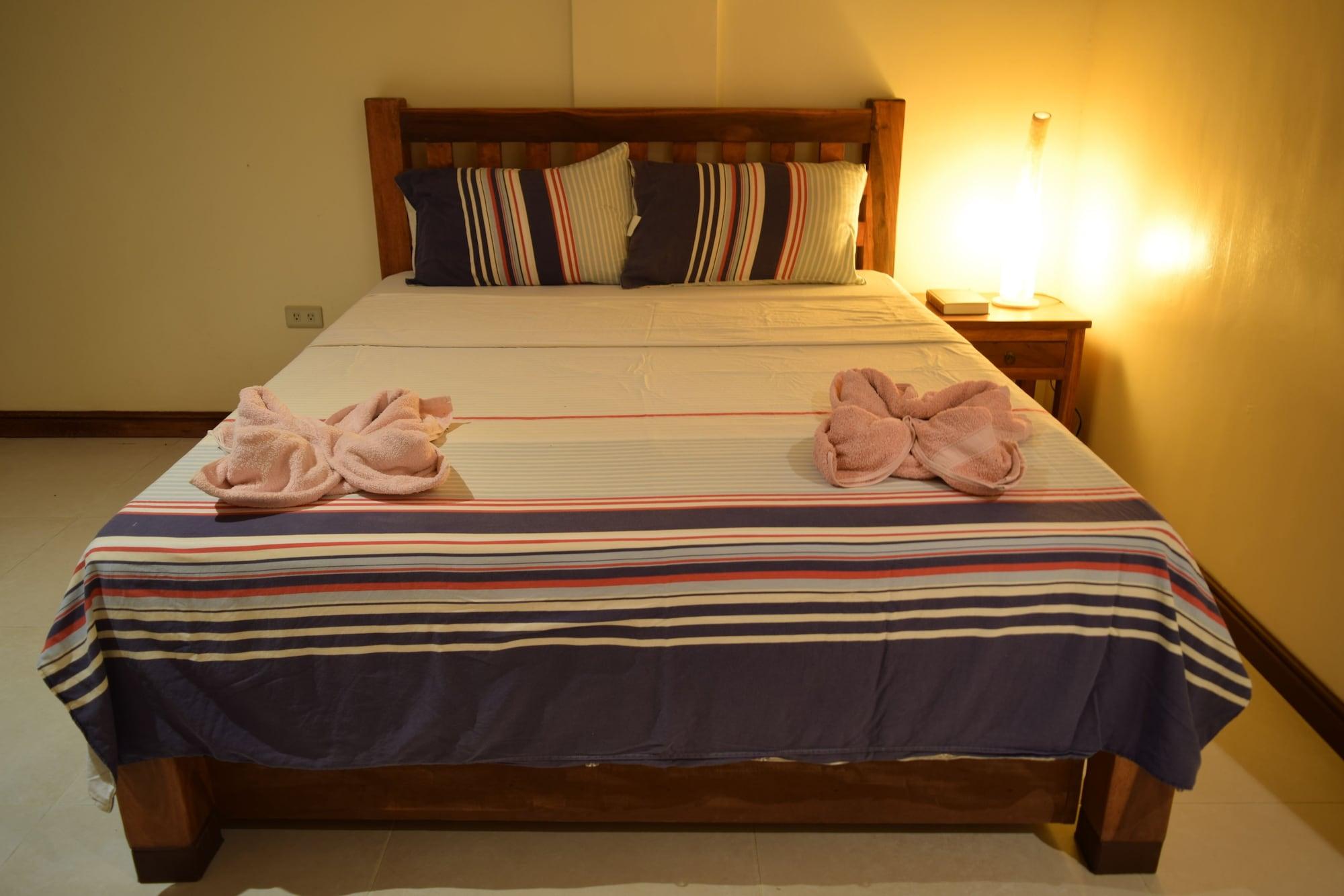 Tribal Hills Mountain Resort Puerto Galera Esterno foto